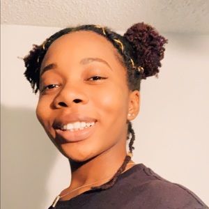 Meet your Posher, Maia